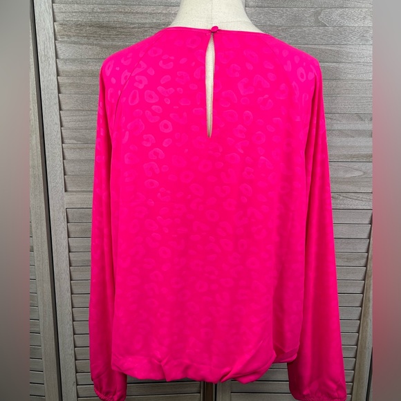 TORRID Hot Pink Leopard Print Bubble Hem Blouse-2X - Picture 3 of 3